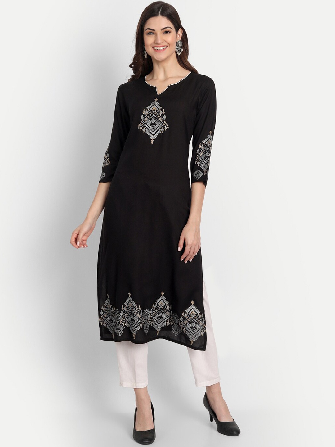 

fabGLOBAL Women Black & Silver-Toned Ethnic Motifs Thread Work Kurta