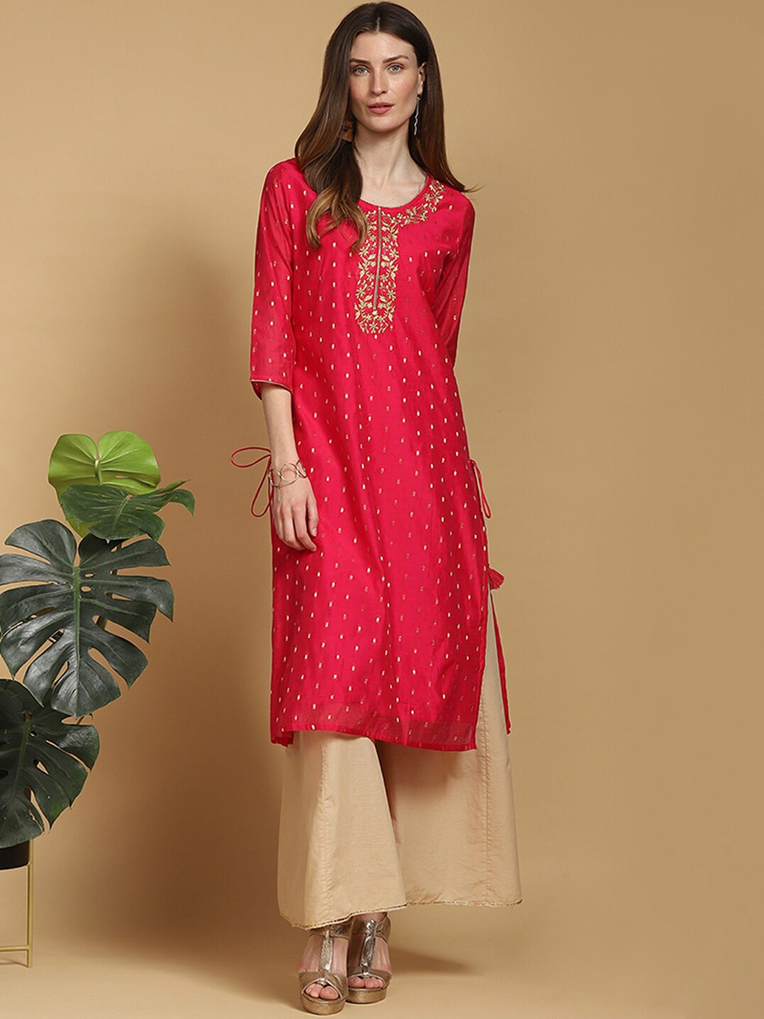 

Indifusion Women Pink Floral Embroidered Kurta