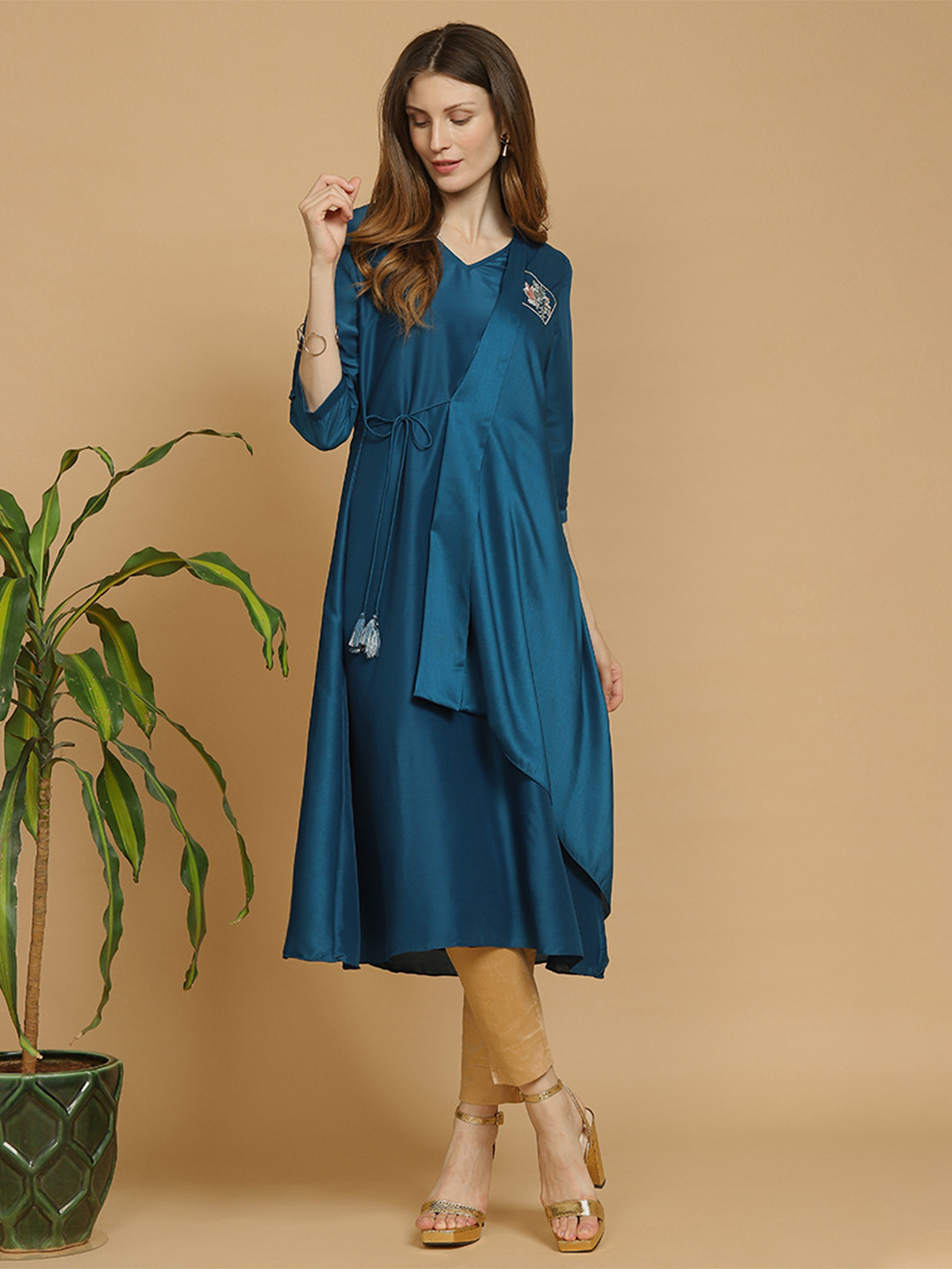 

Indifusion Women Blue Anarkali Kurta