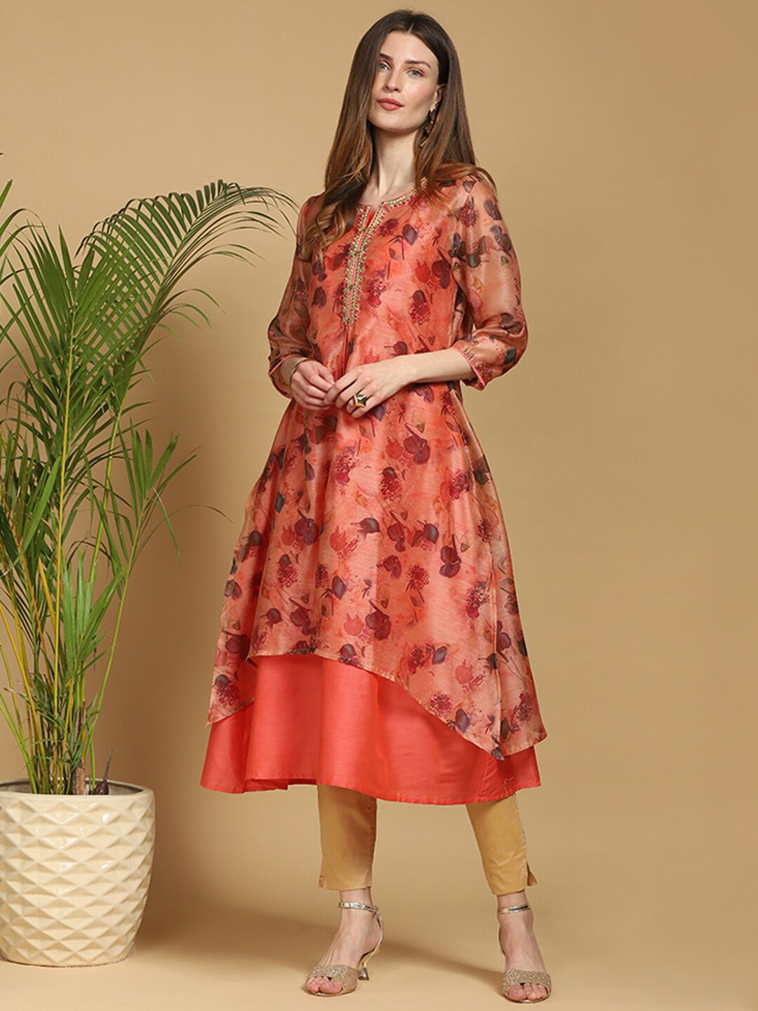 

Indifusion Women Pink Checked Flared Sleeves Kurta