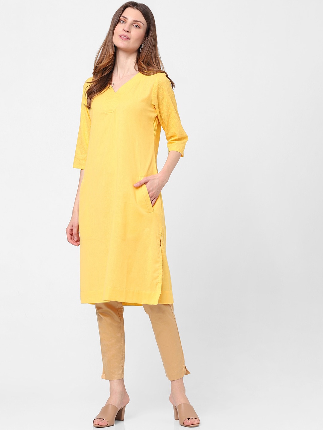 

Indifusion Women Yellow Flared Sleeves Thread Work Kurta