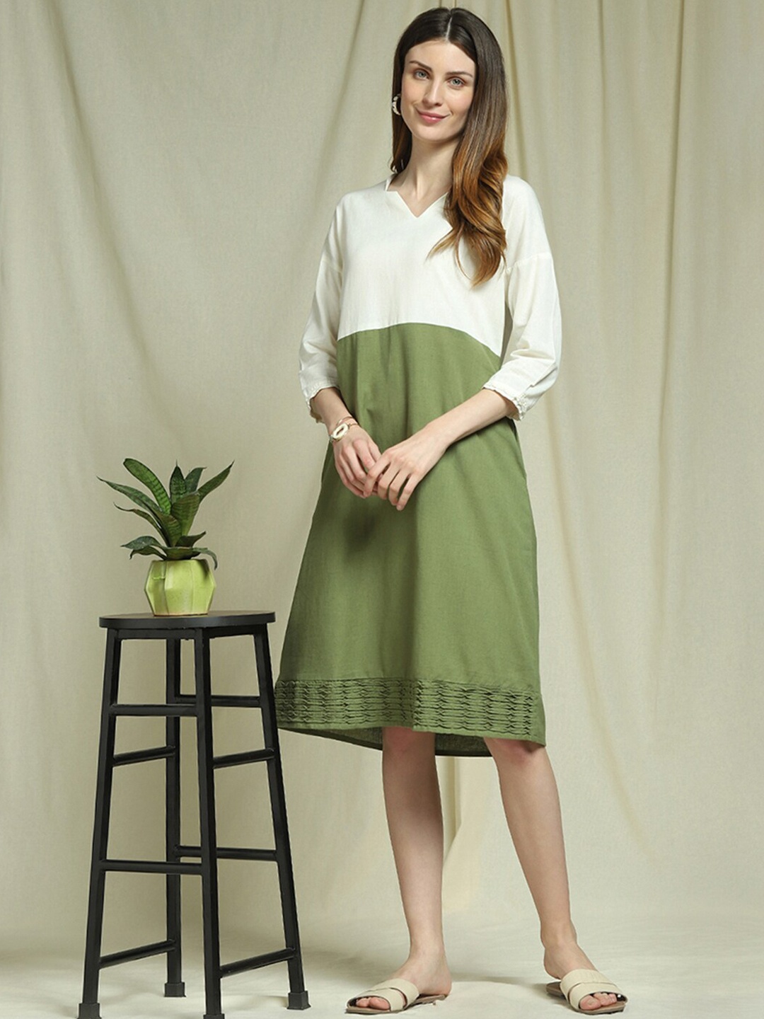 

Indifusion Women Self Design Cotton A-line Dress, Off white