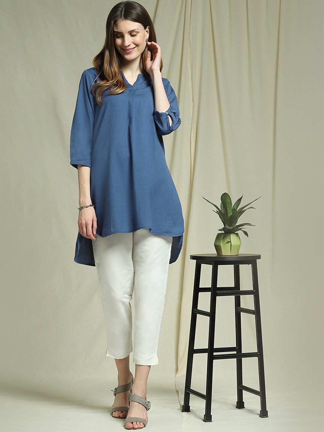 

Indifusion Women Blue Solid High Low Kurti