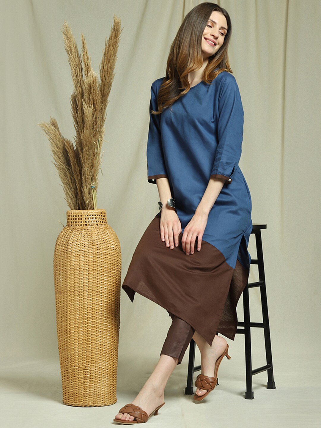 

Indifusion Women Blue & Brown Colourblocked Kurta
