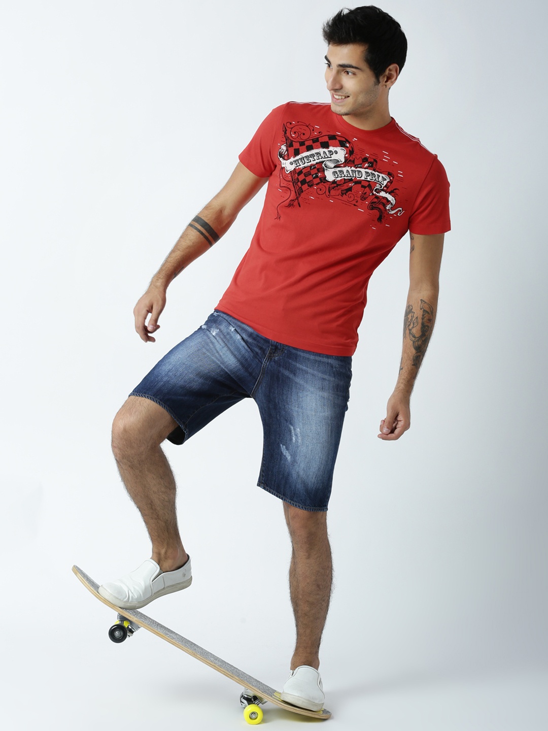 

Huetrap Men Red Printed Round Neck T-shirt