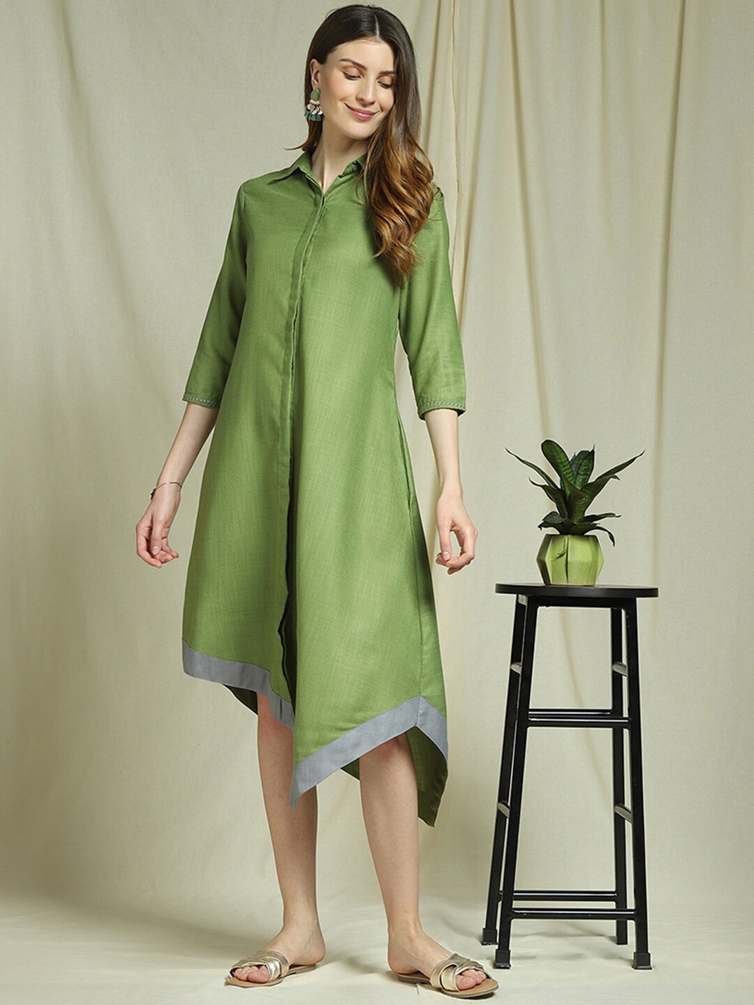 

Indifusion Women Green & Grey Kurta