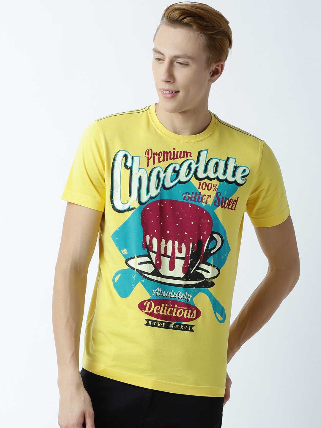 

Huetrap Men Yellow Printed Round Neck T-shirt