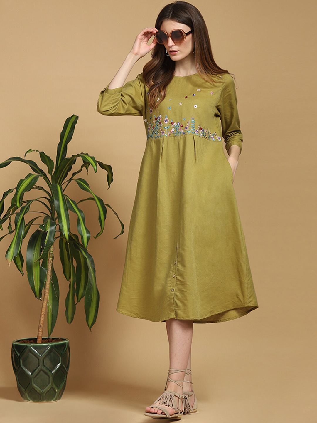 

Indifusion Women Cotton Floral Embroidered Anarkali Dress, Green