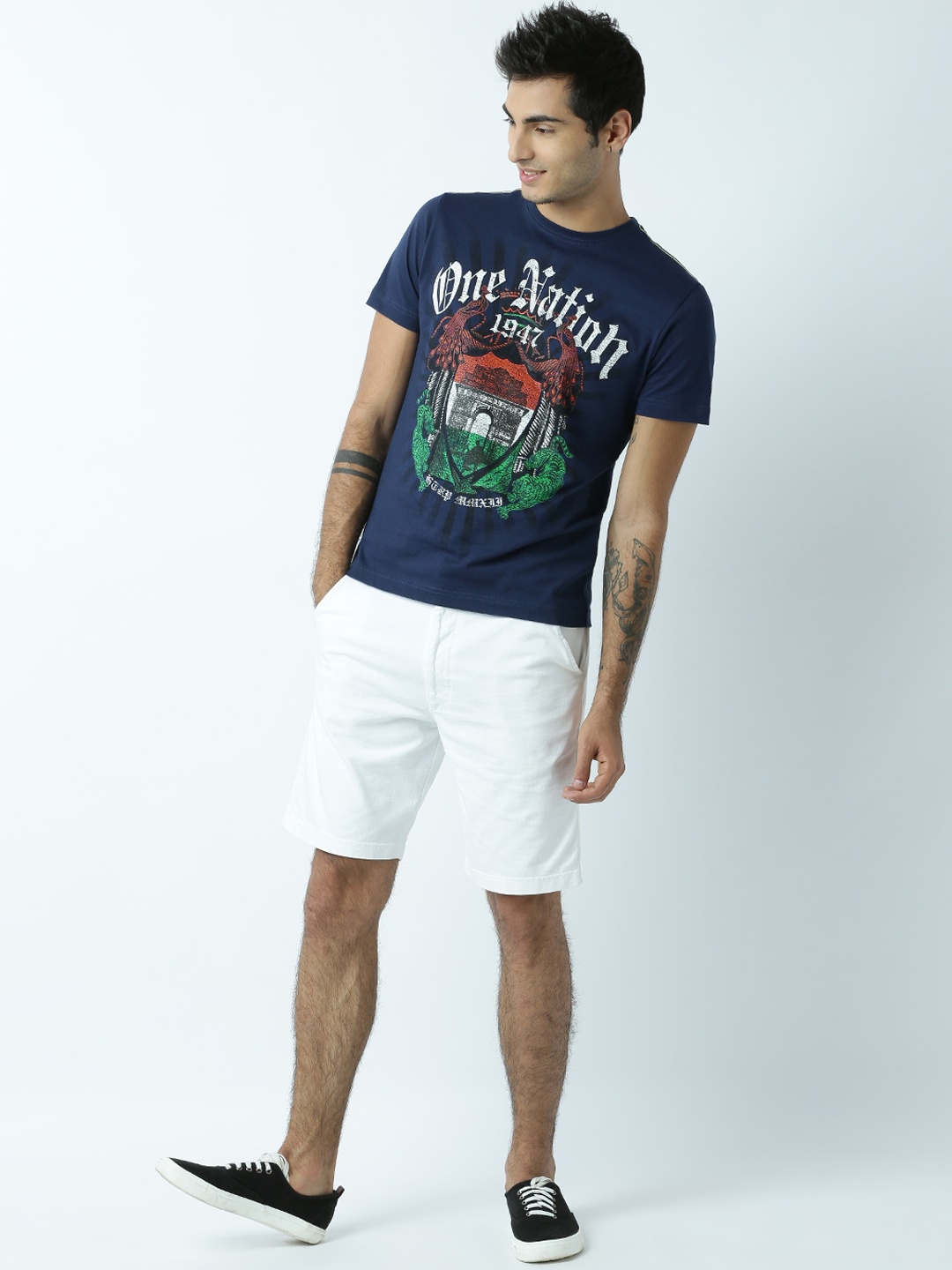 

Huetrap Men Navy Blue Printed Round Neck T-shirt