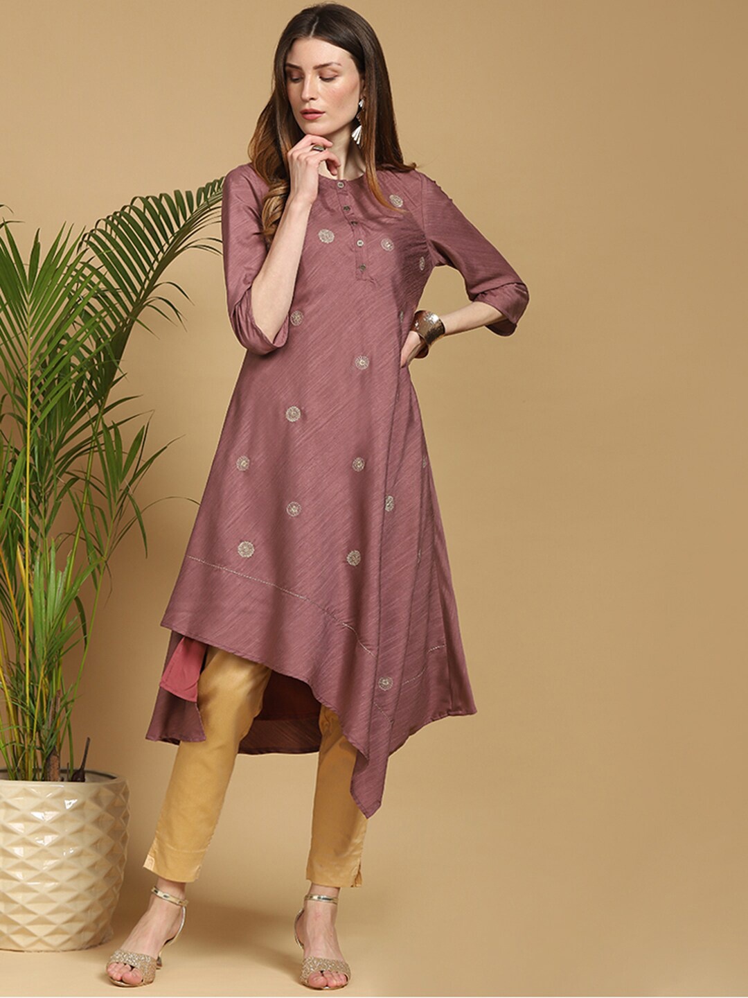 

Indifusion Women Pink Embroidered Thread Work Kurta
