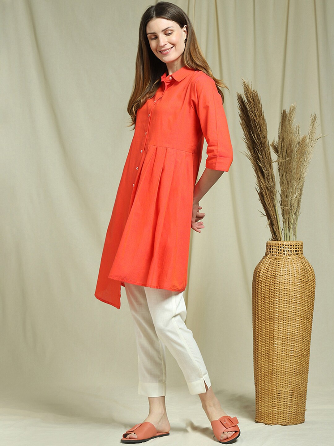 

Indifusion Women Pink Solid Thread Work Kurta