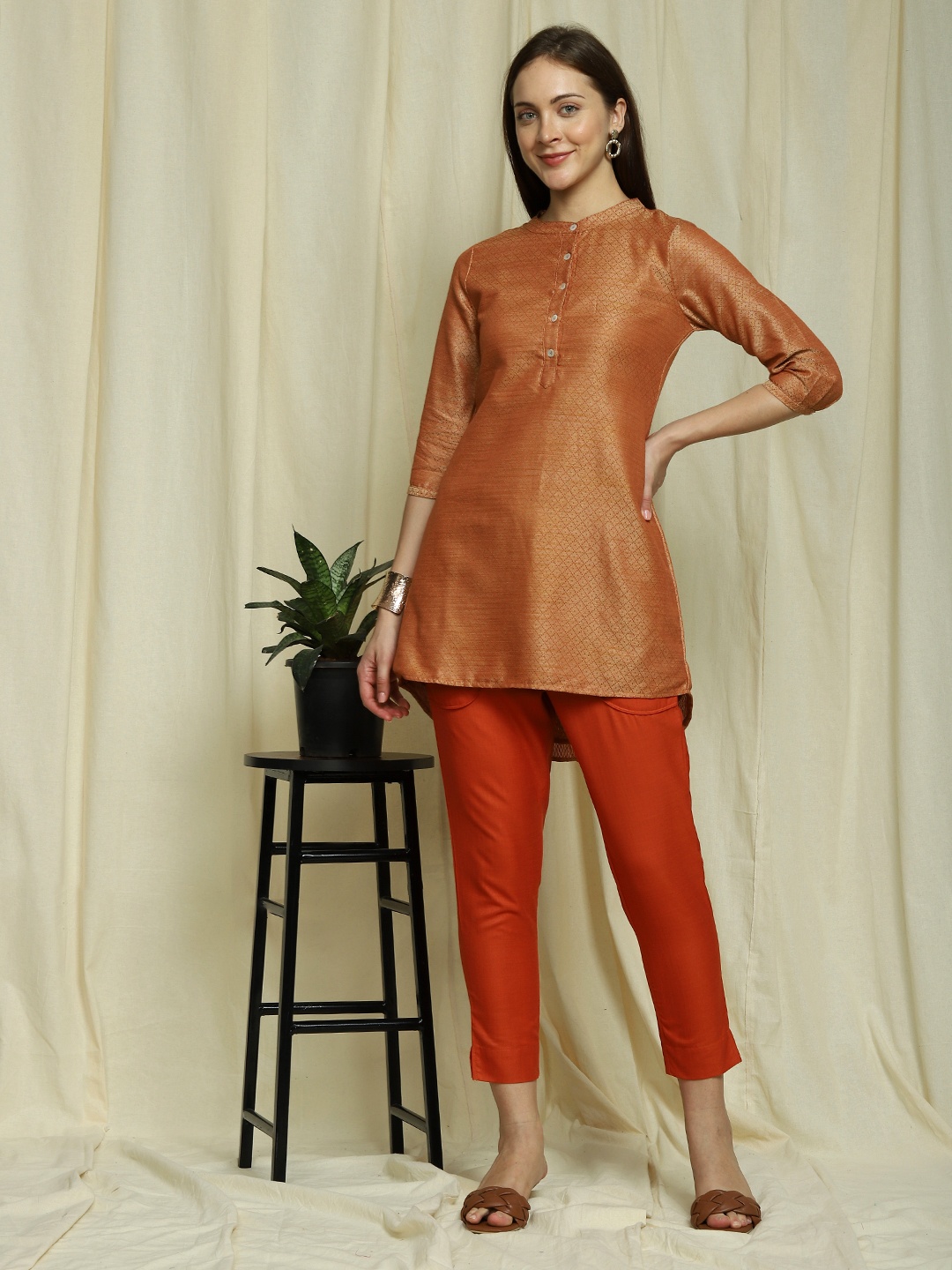 

Indifusion Rust Woven Design Pure Cotton Kurti