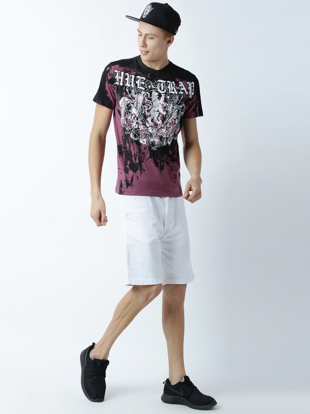 

Huetrap Men Mauve Printed Round Neck T-shirt