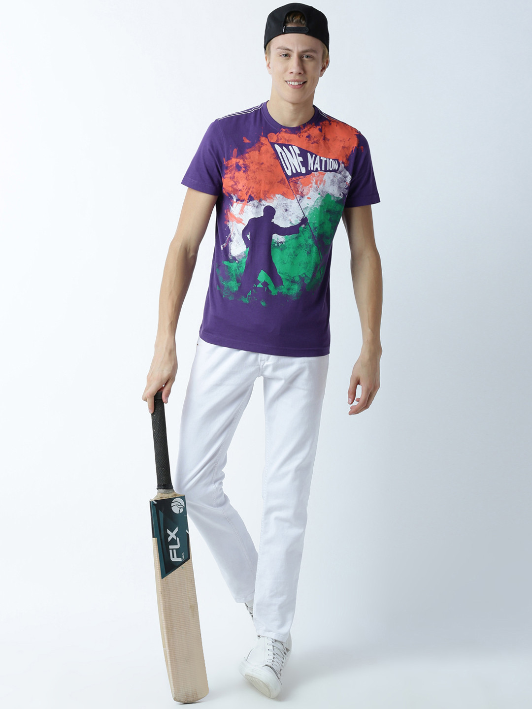 

Huetrap Men Purple Printed Round Neck T-shirt
