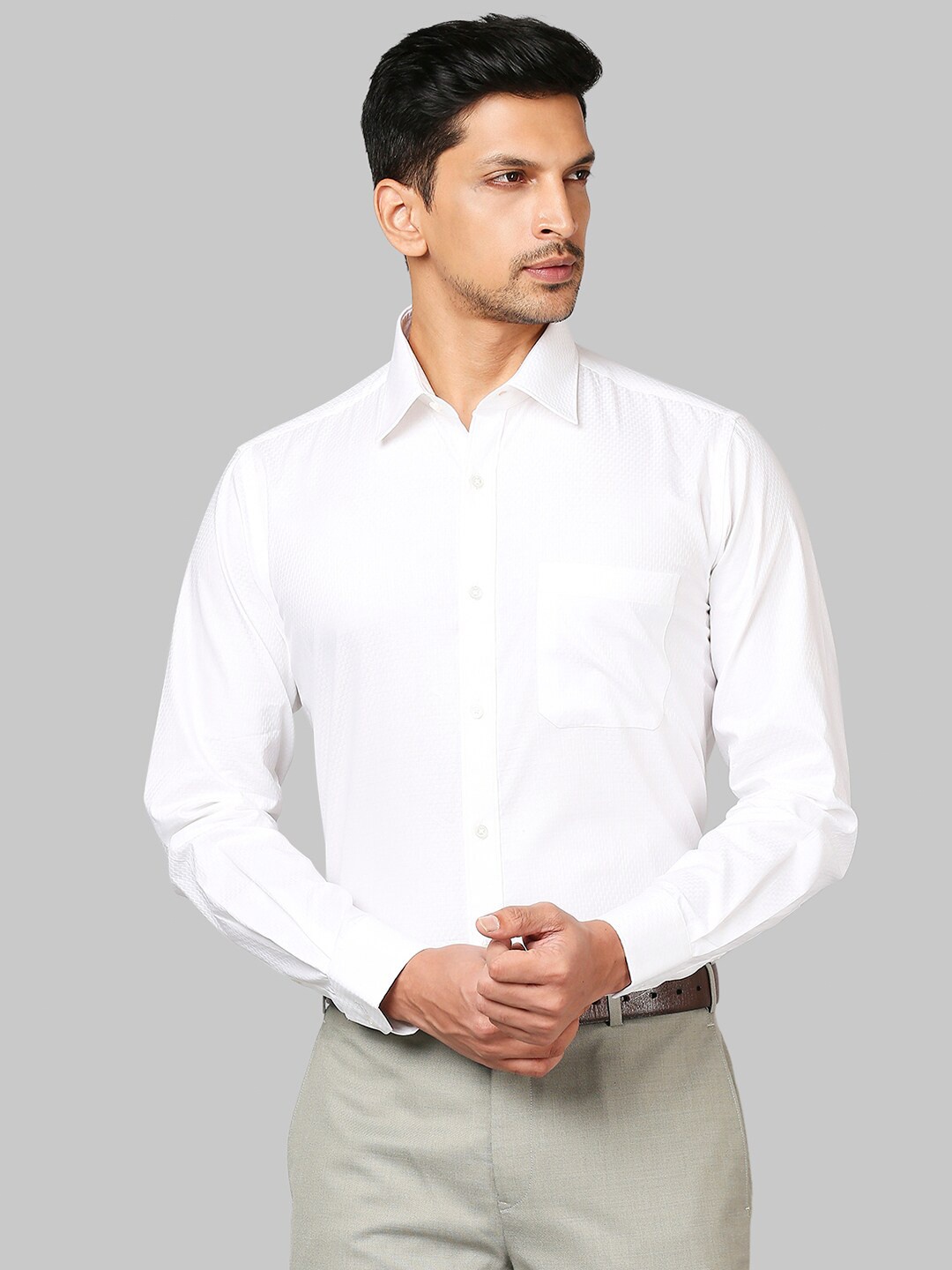 

Raymond Men White Solid Cotton Formal Shirt