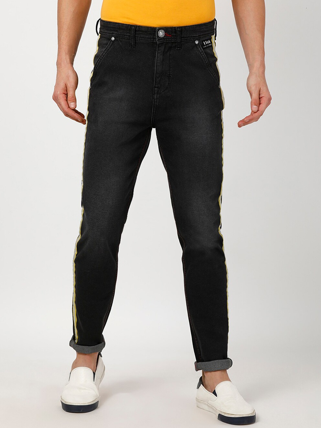 

Llak Jeans Men Black Relaxed Fit Light Fade Stretchable Jeans