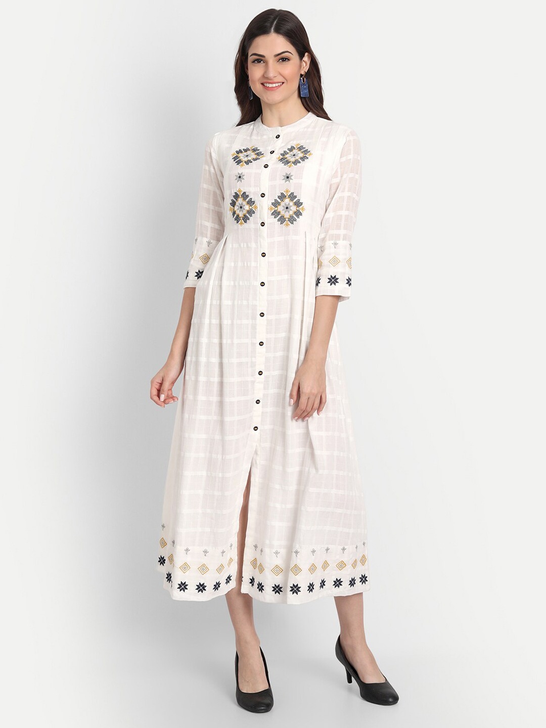 

SUTI Off White Floral Midi Dress