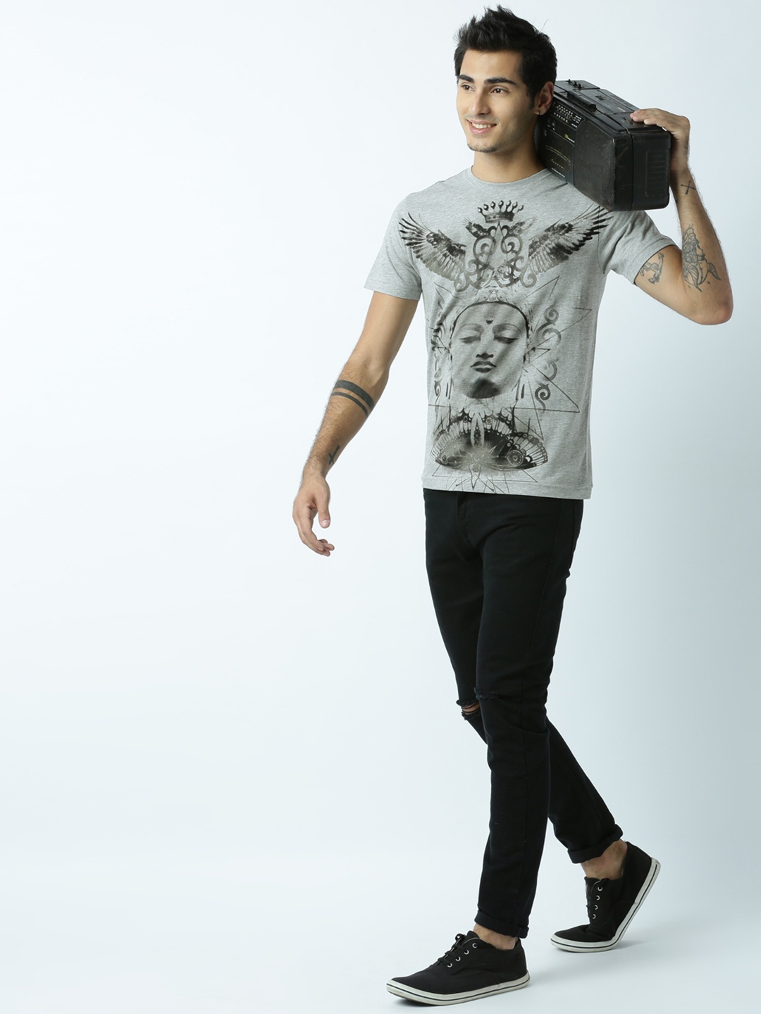 

Huetrap Men Grey Printed Round Neck T-shirt