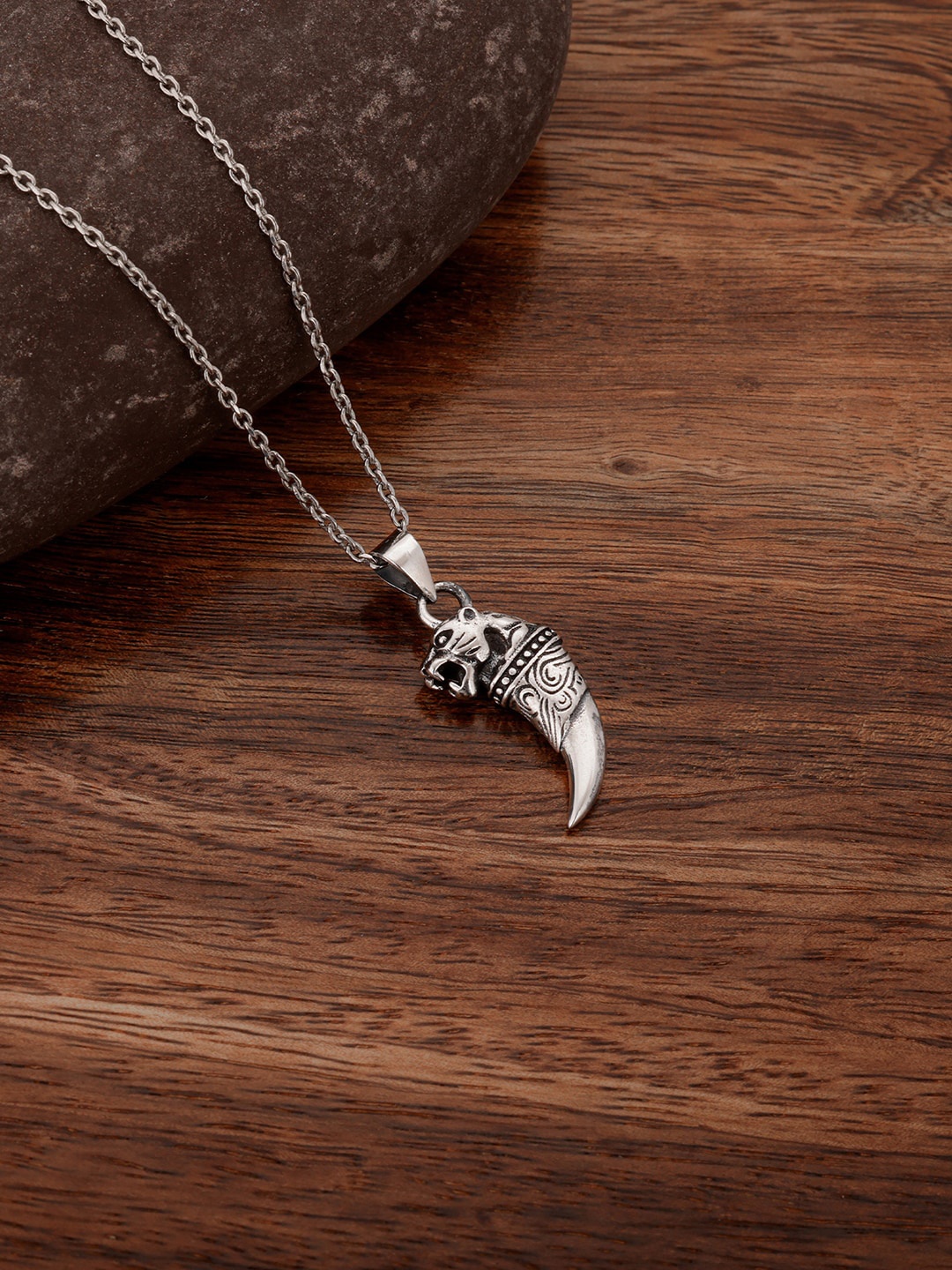 

GIVA Men 925 Sterling Silver Silver-Toned Pendant With Chain