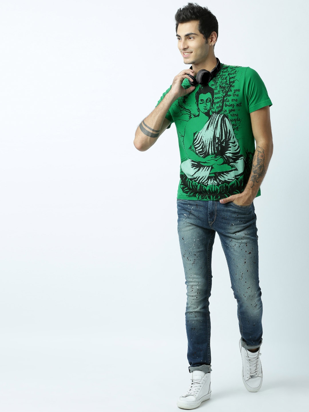 

Huetrap Men Green Printed Round Neck T-shirt