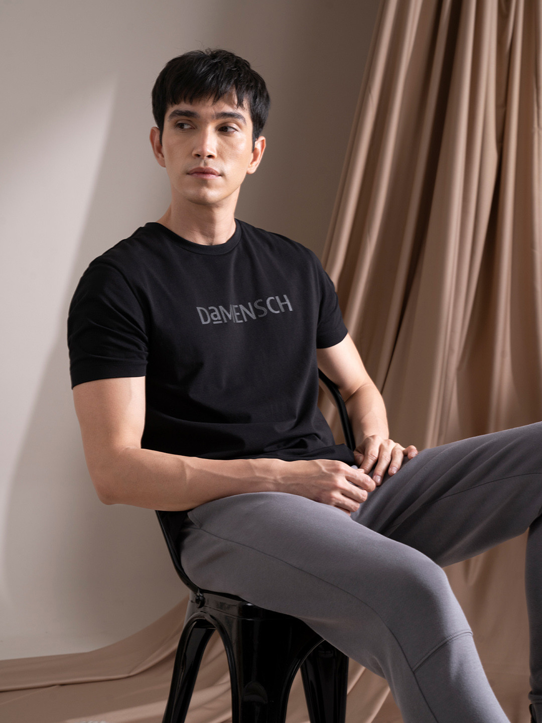 

DAMENSCH Premium Cotton Brand Logo Regular Fit T-shirt, Black