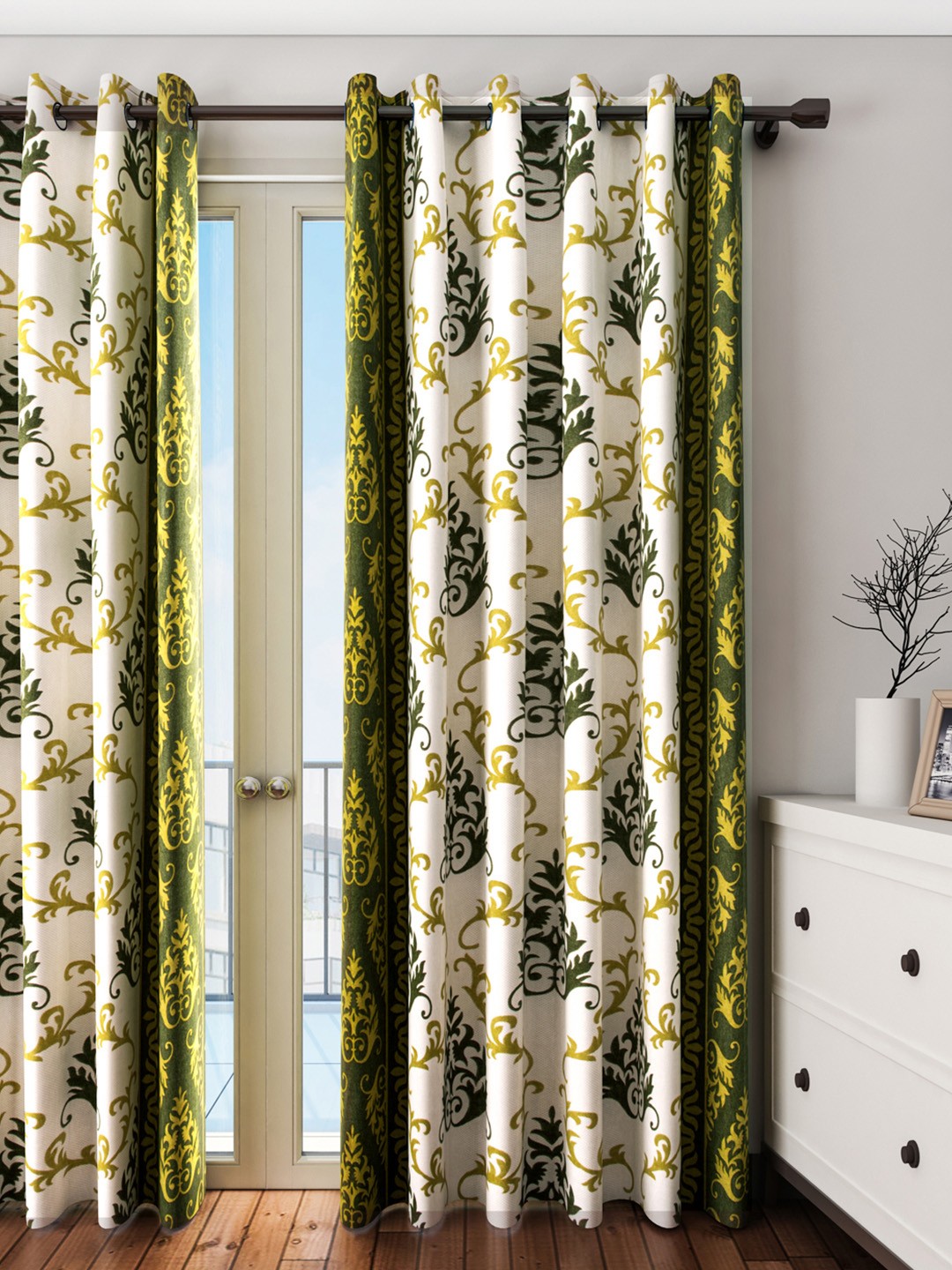 

Cortina Off-White & Green Set of 2 Ethnic Print Door Curtains