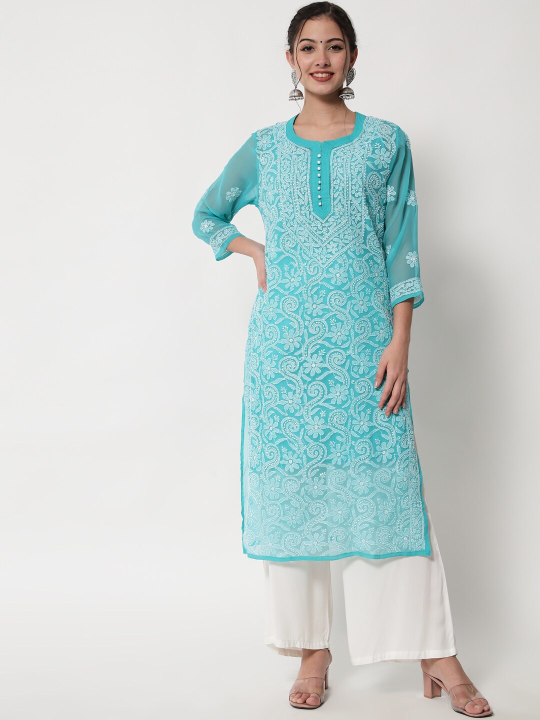 

PARAMOUNT CHIKAN Women Green Floral Printed Chikankari Georgette Kurta