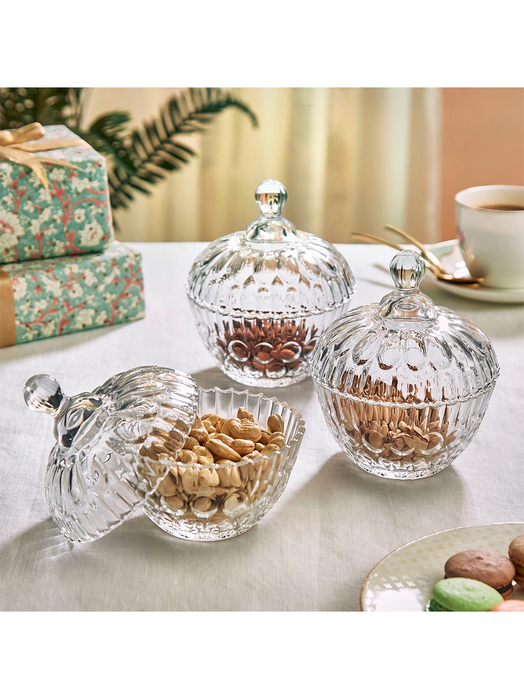 

Home Centre Transparent Set Of 3 Dishwasher And Microwave Safe Glass Glossy Bowls