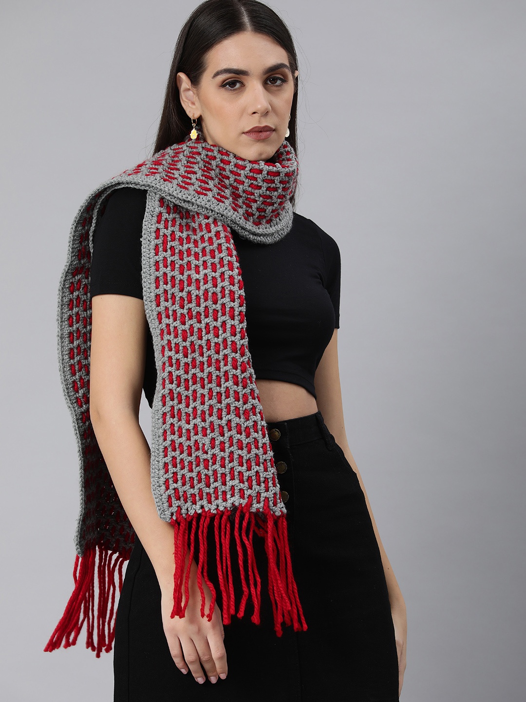 

Magic Needles Women Grey & Red Crochet Scarf