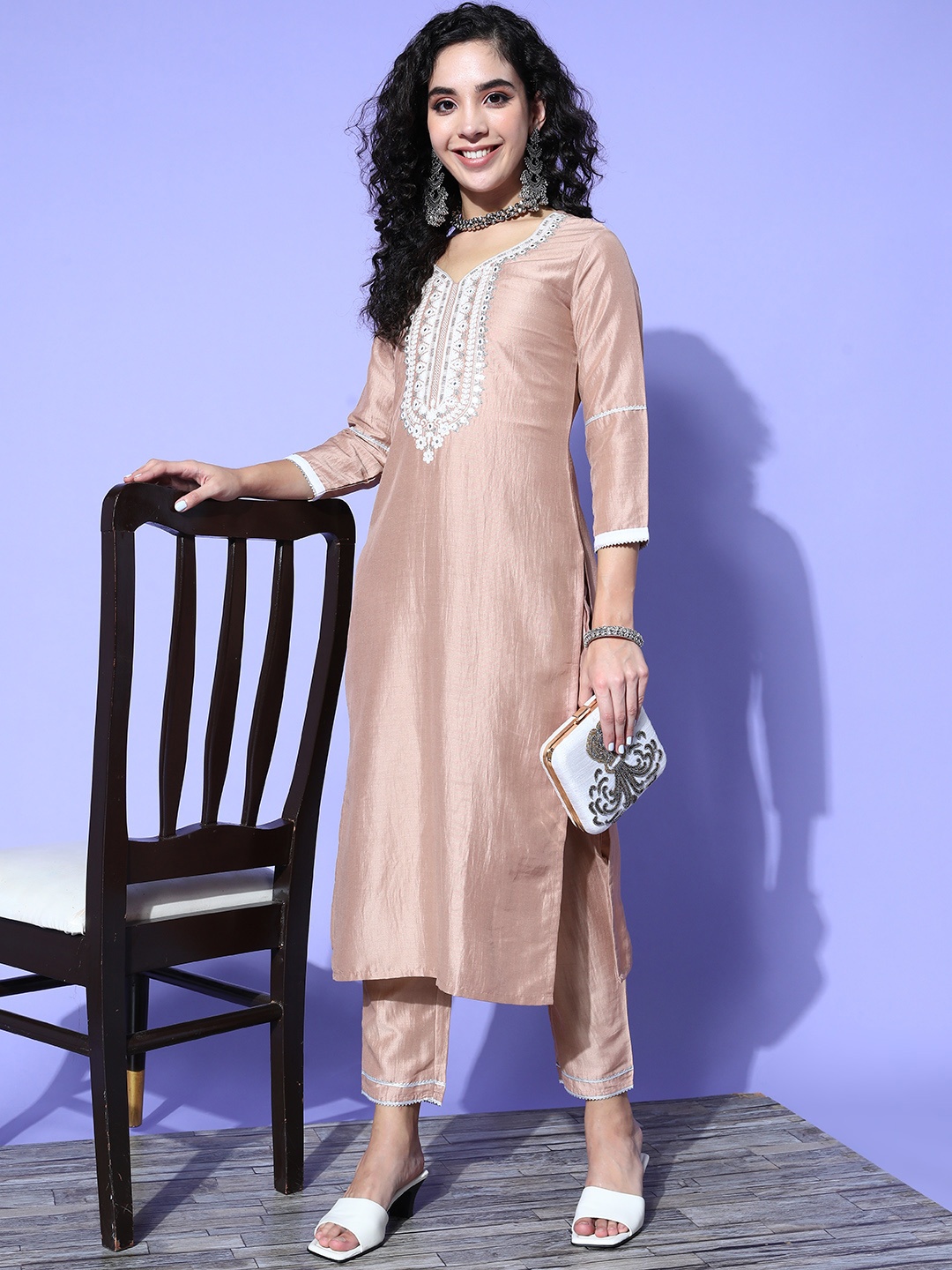

Kvsfab Women Ethnic Motifs Silk Blend Hyper Texture Kurta Set, Peach