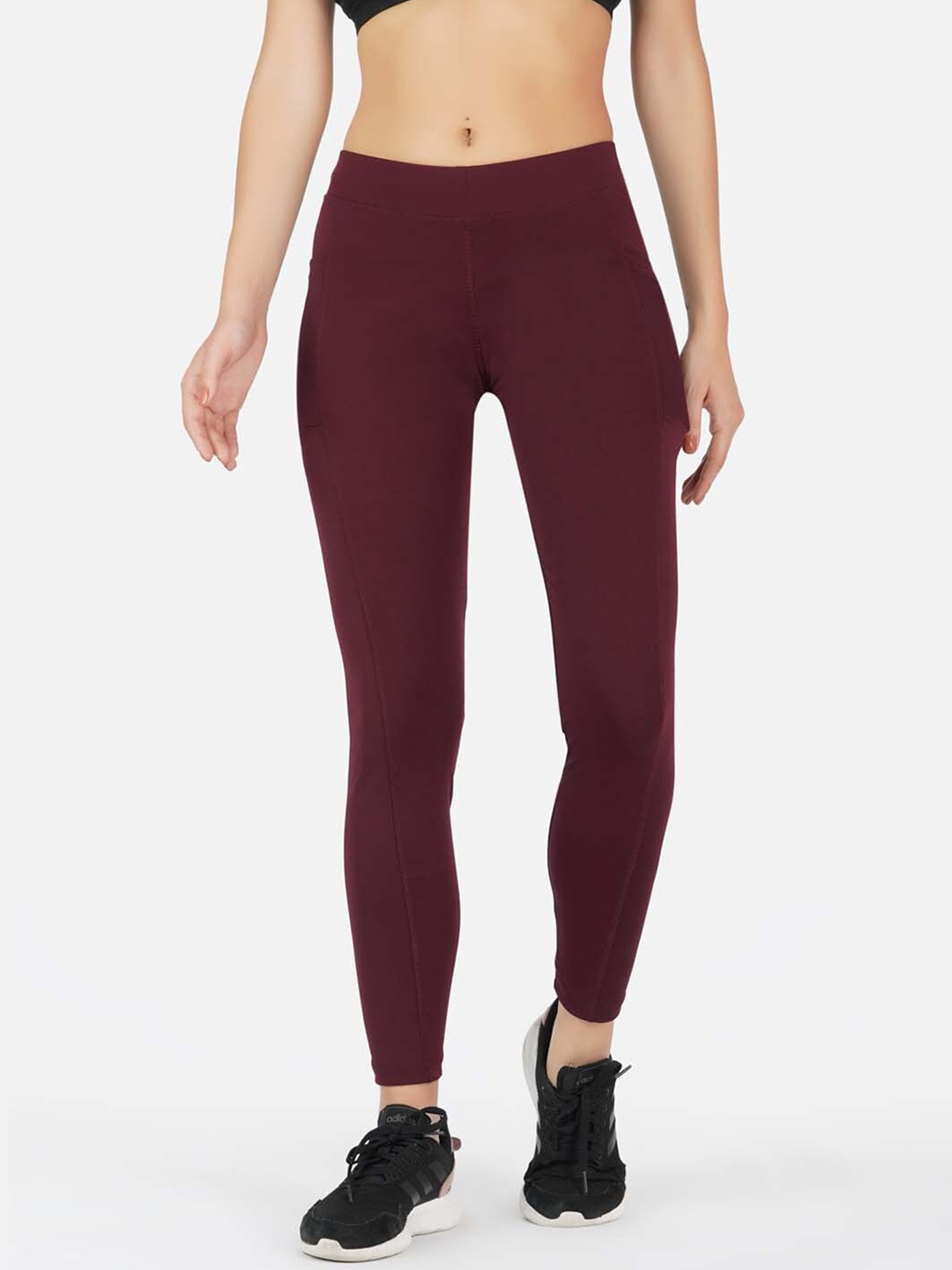 

NEU LOOK FASHION Women Maroon Solid Tights