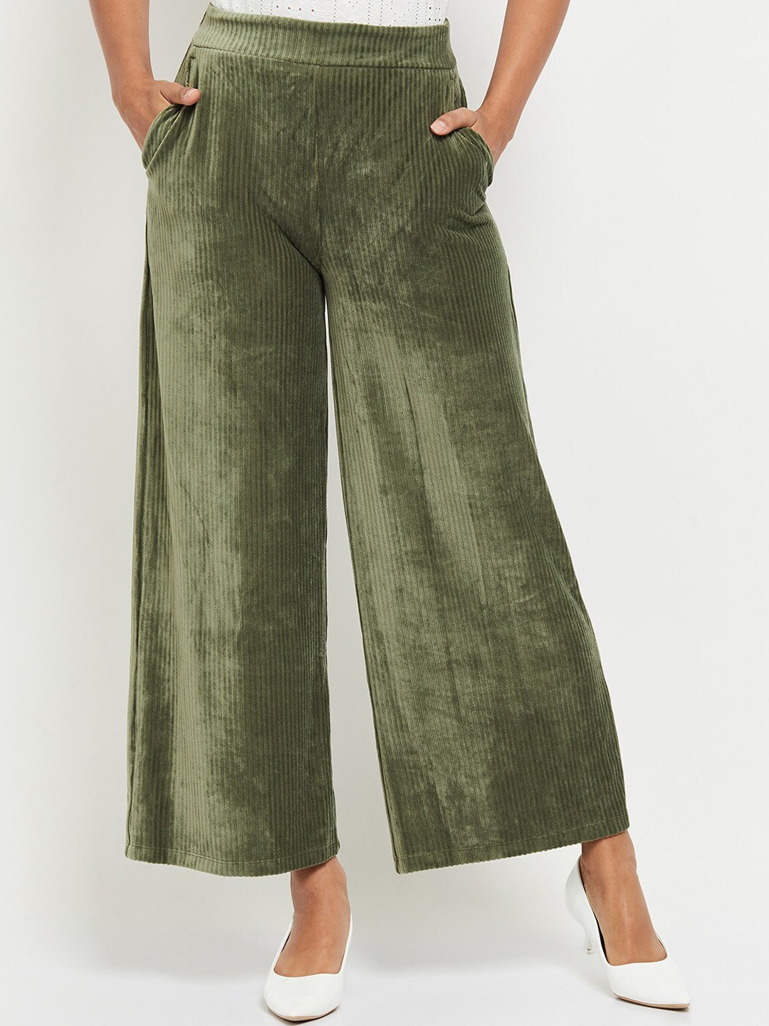 

Max Women Green Trousers