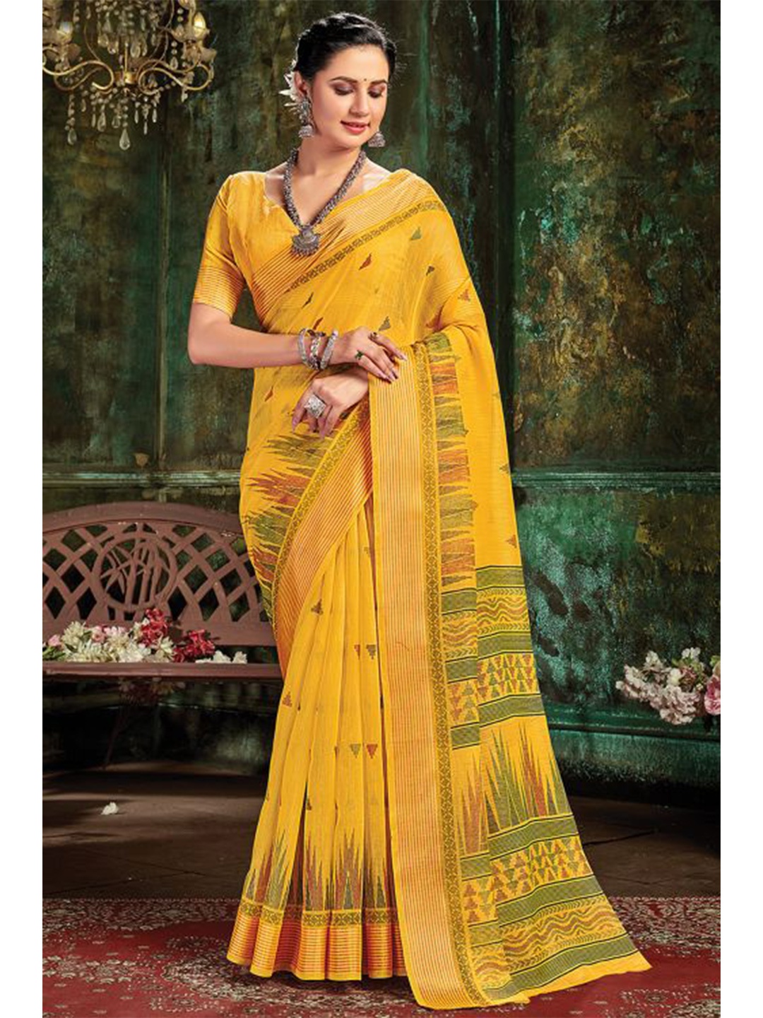 

KARAGIRI Yellow & Green Ethnic Motifs Saree