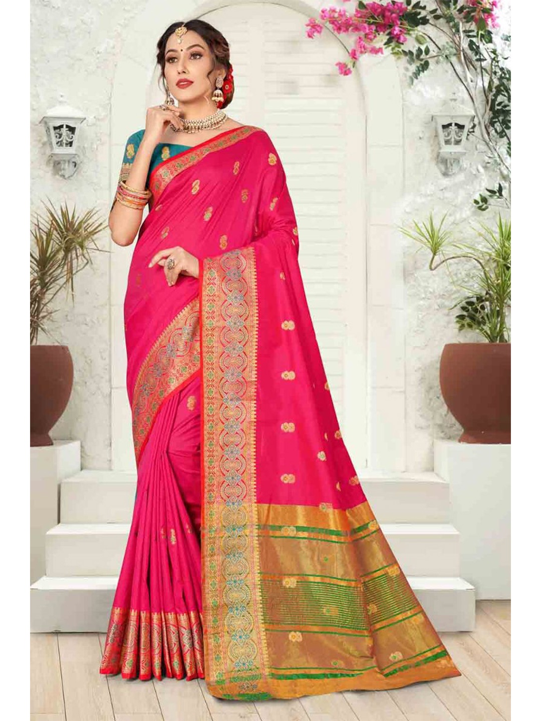 

KARAGIRI Women Pink & Green Floral Zari Saree