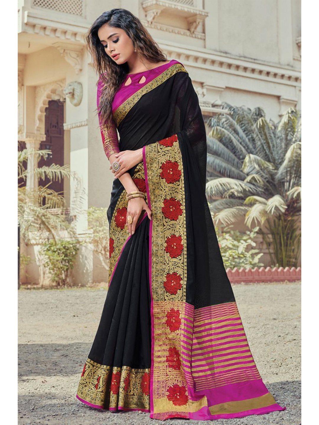 

KARAGIRI Black & Pink Zari Saree