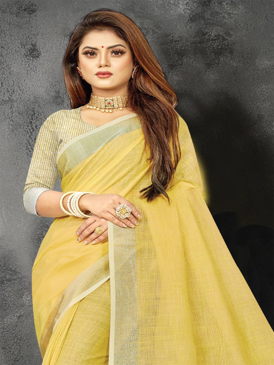 

KARAGIRI Yellow & Silver-Toned Linen Blend Saree