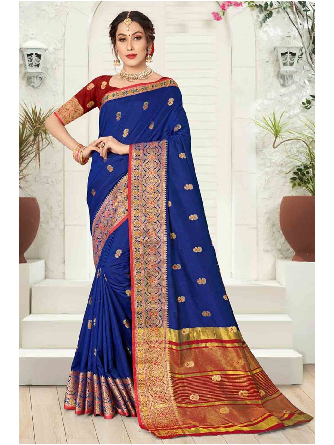 

KARAGIRI Blue & Gold-Toned Woven Design Zari Saree
