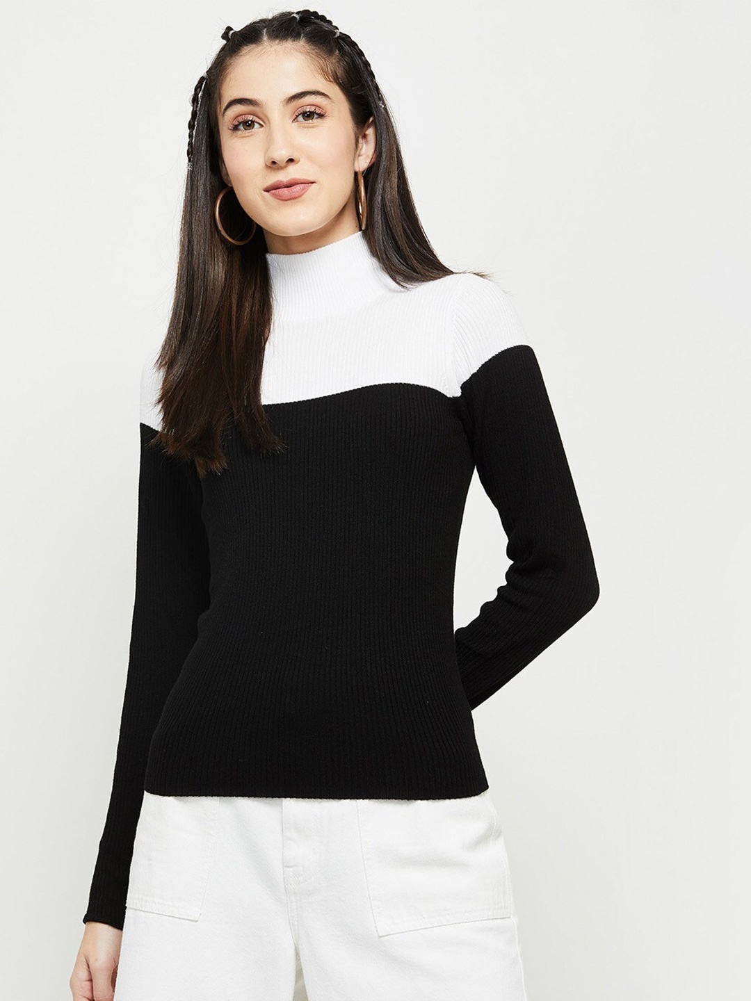 

max Women Black & Off White Colourblocked Pullover