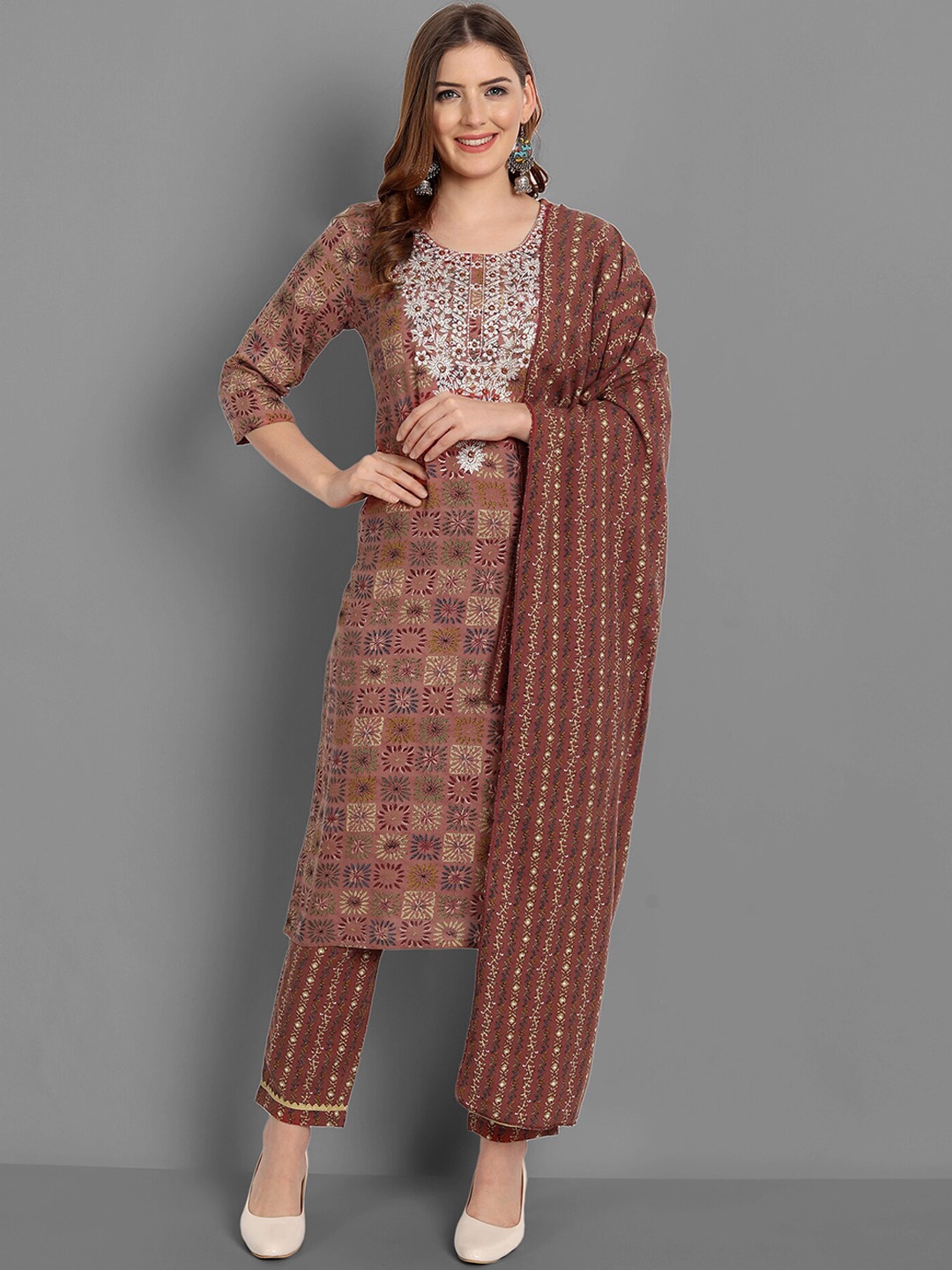 

SINGNI Women Brown Ethnic Motifs Printed Kurta with Trousers & With Dupatta