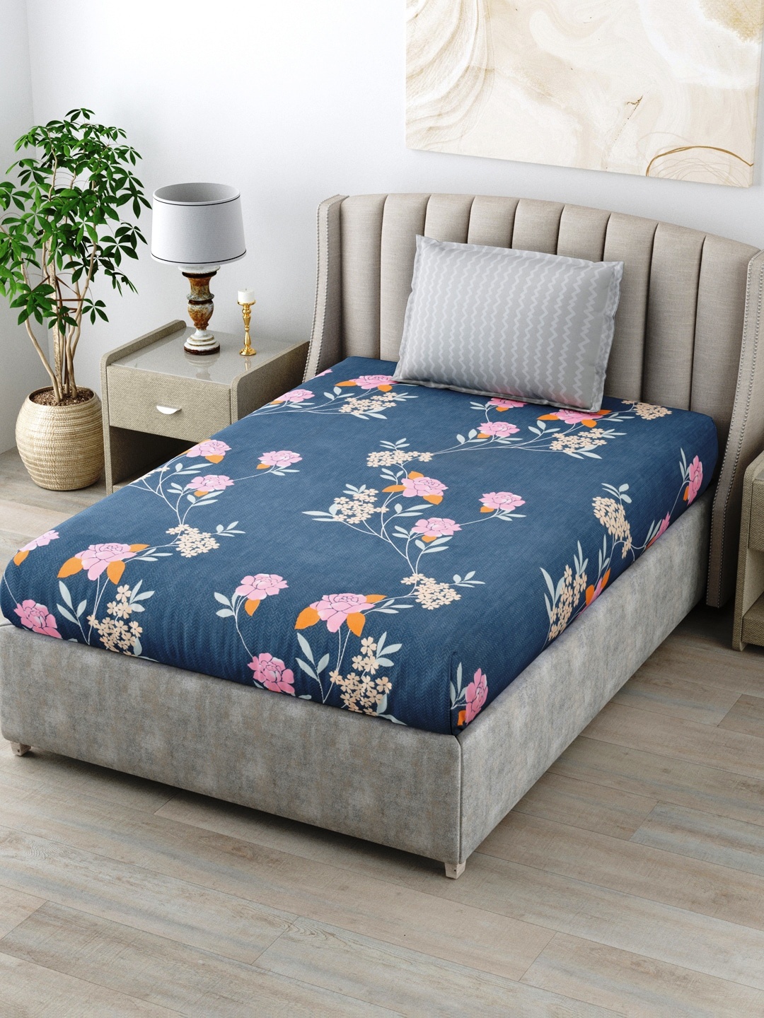 

Salona Bichona Unisex Blue 144 TC Floral Print Polyester Single Bedsheet With Pillow Cover
