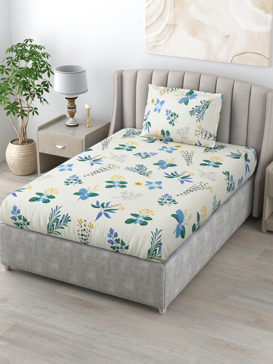 

Salona Bichona Green & Blue Floral 144 TC Single Bedsheet with 1 Pillow Covers