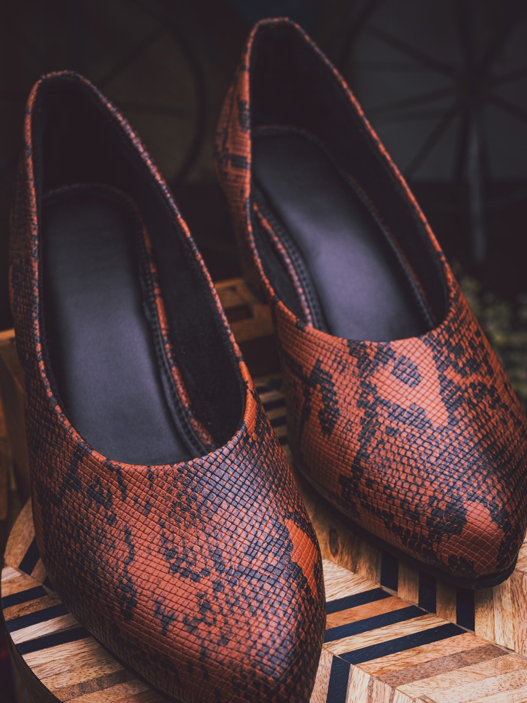 

NR By Nidhi Rathi Tan Textured Block Pumps