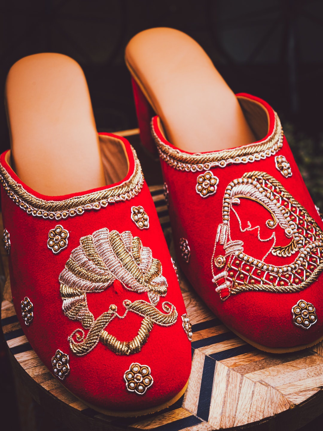 

NR By Nidhi Rathi Red & Gold Embellished Velvet Ethnic Block Mules