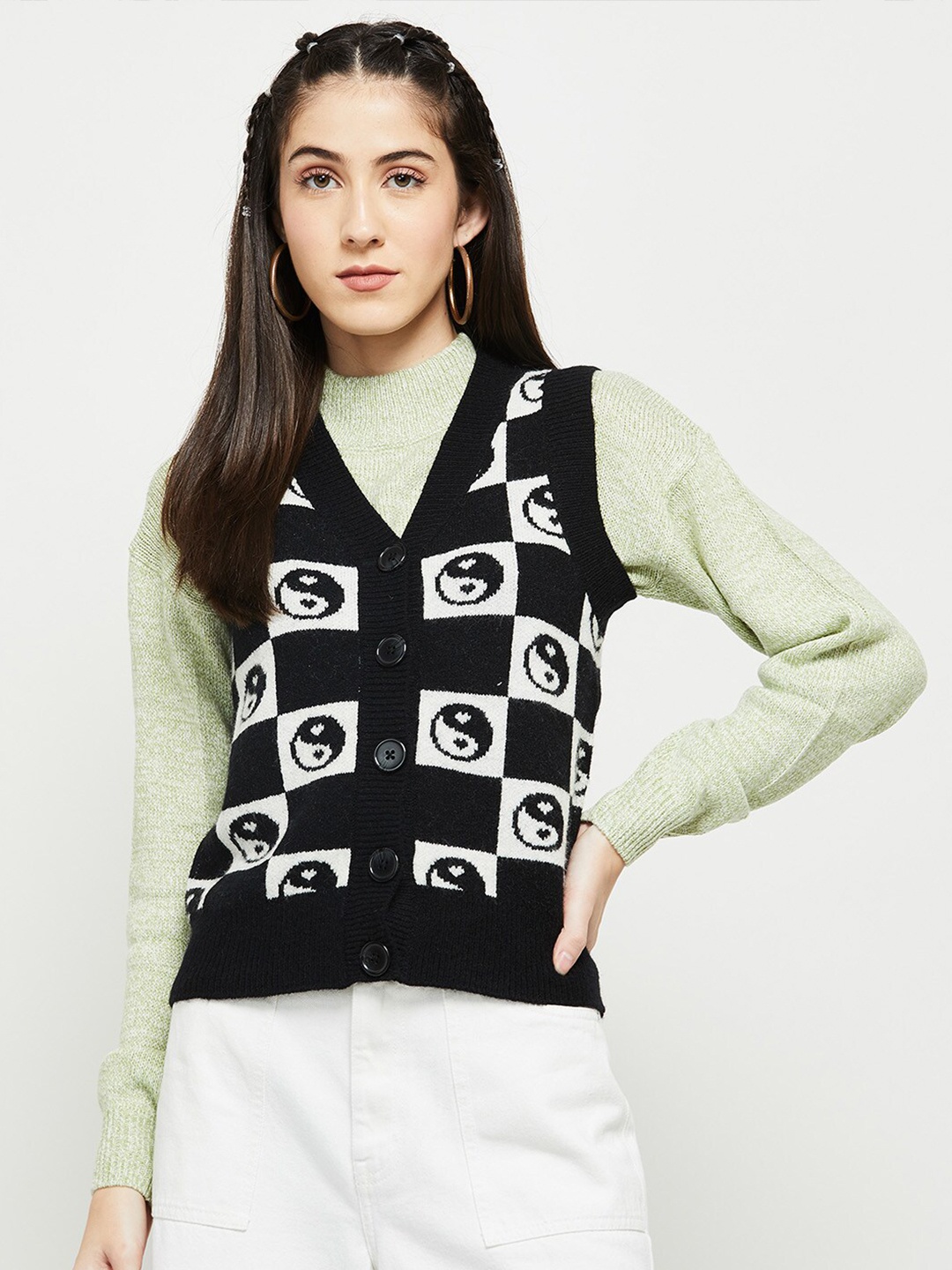 

max Women Black & Off White Ribbed Cardigan