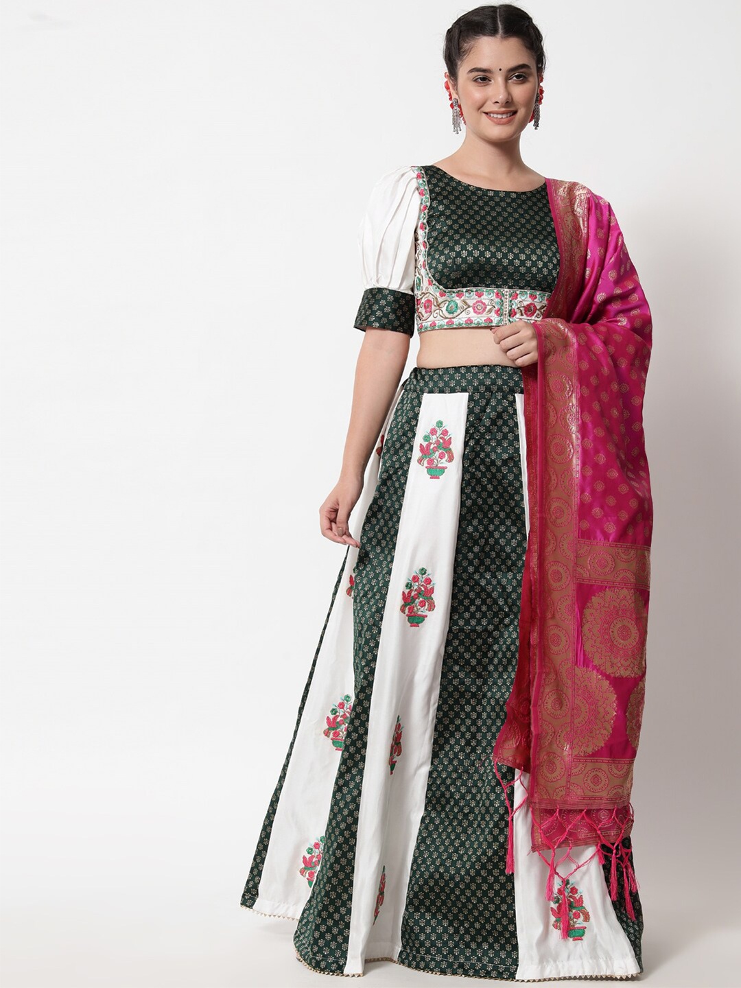 

DIVASTRI Green & Pink Ready to Wear Lehenga & Unstitched Blouse With Dupatta