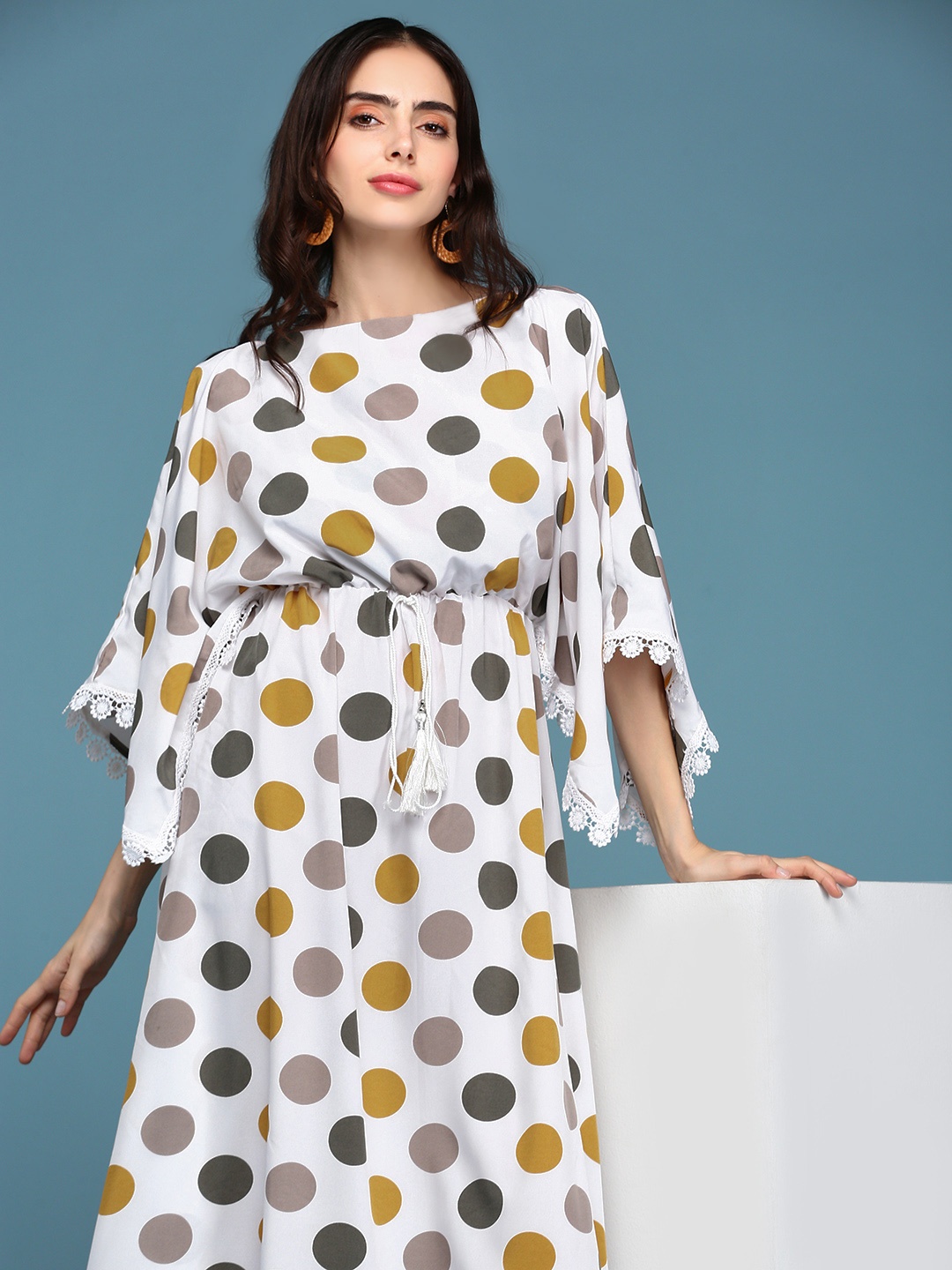 

SHOWOFF White Crepe Kaftan Midi Dress