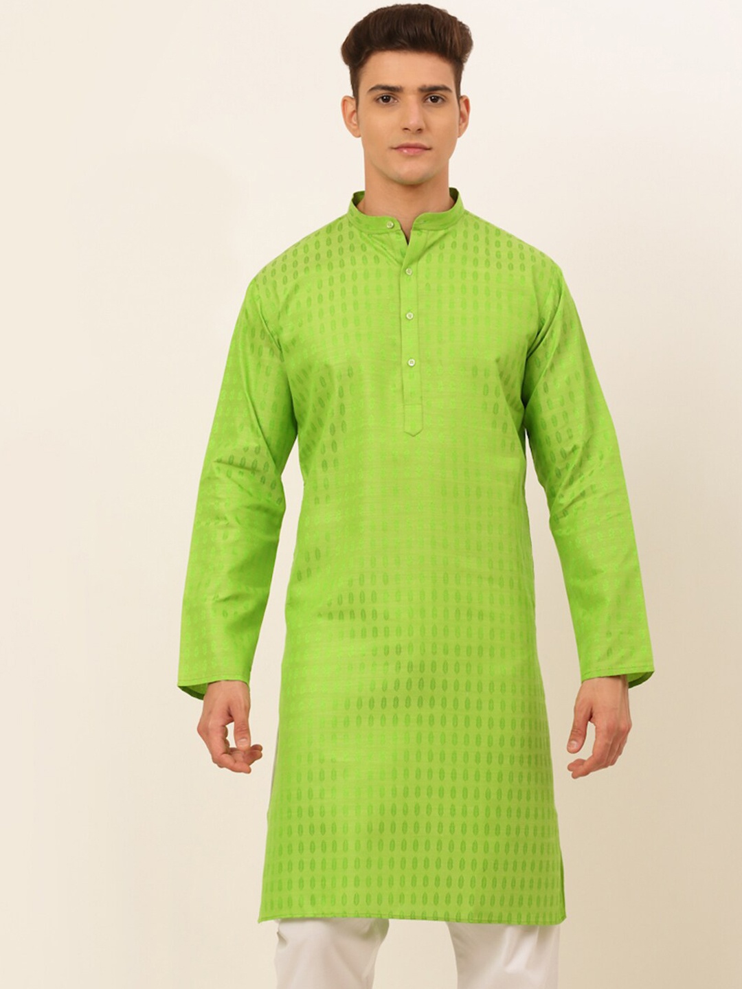 

Jompers Men Green Thread Work Kurta