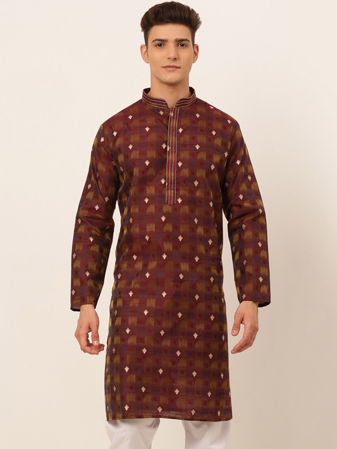 

Jompers Men Maroon Ethnic Motifs Woven Design Jacquard Kurta