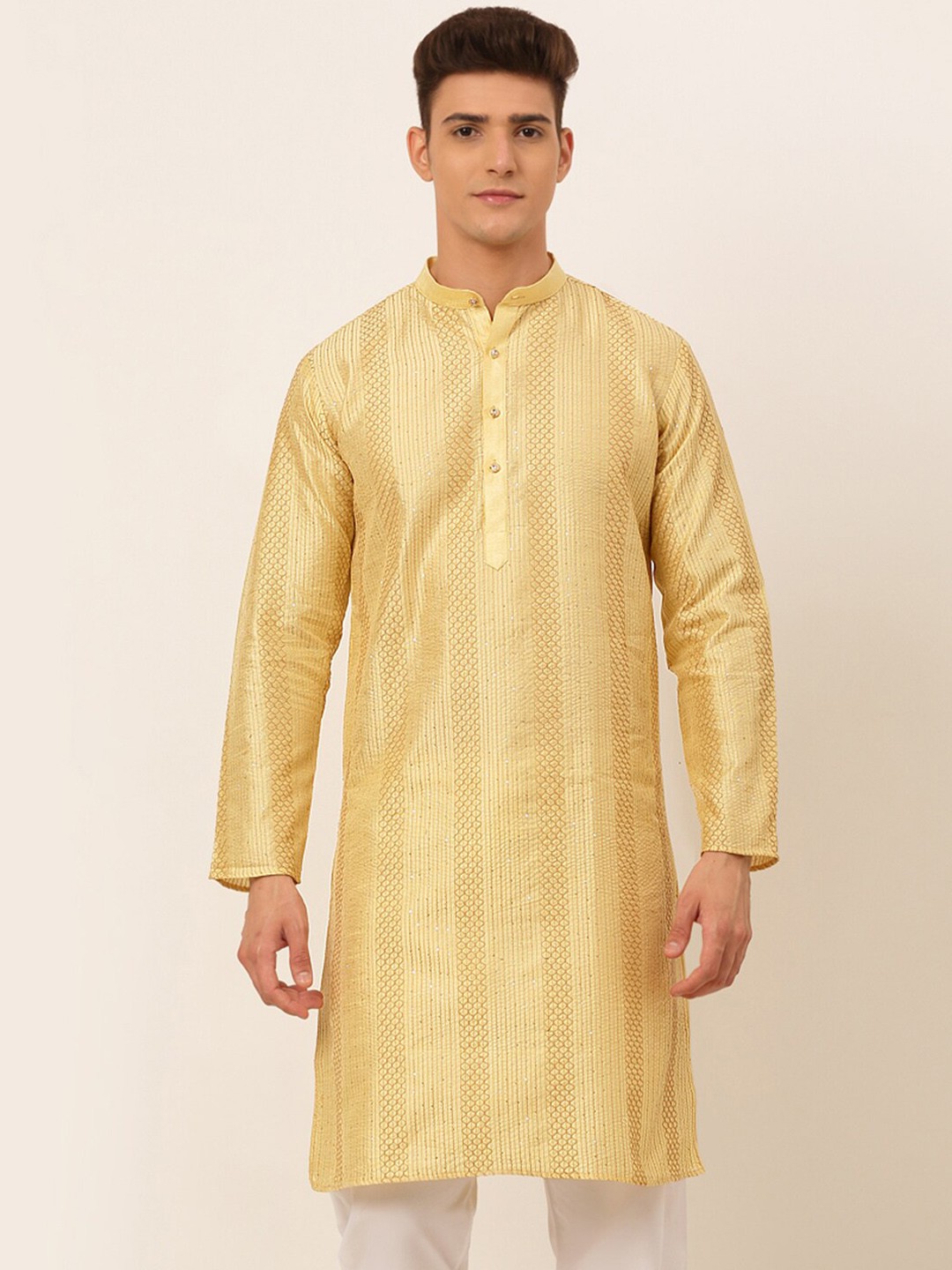 

Jompers Men Gold-Toned Embroiderd Kurta