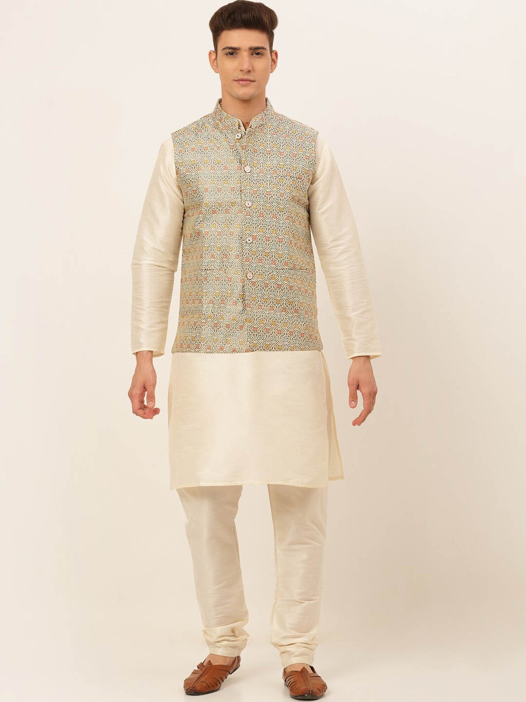

Jompers Men Grey Thread Work Kurta Churidar with Nehru Jacket
